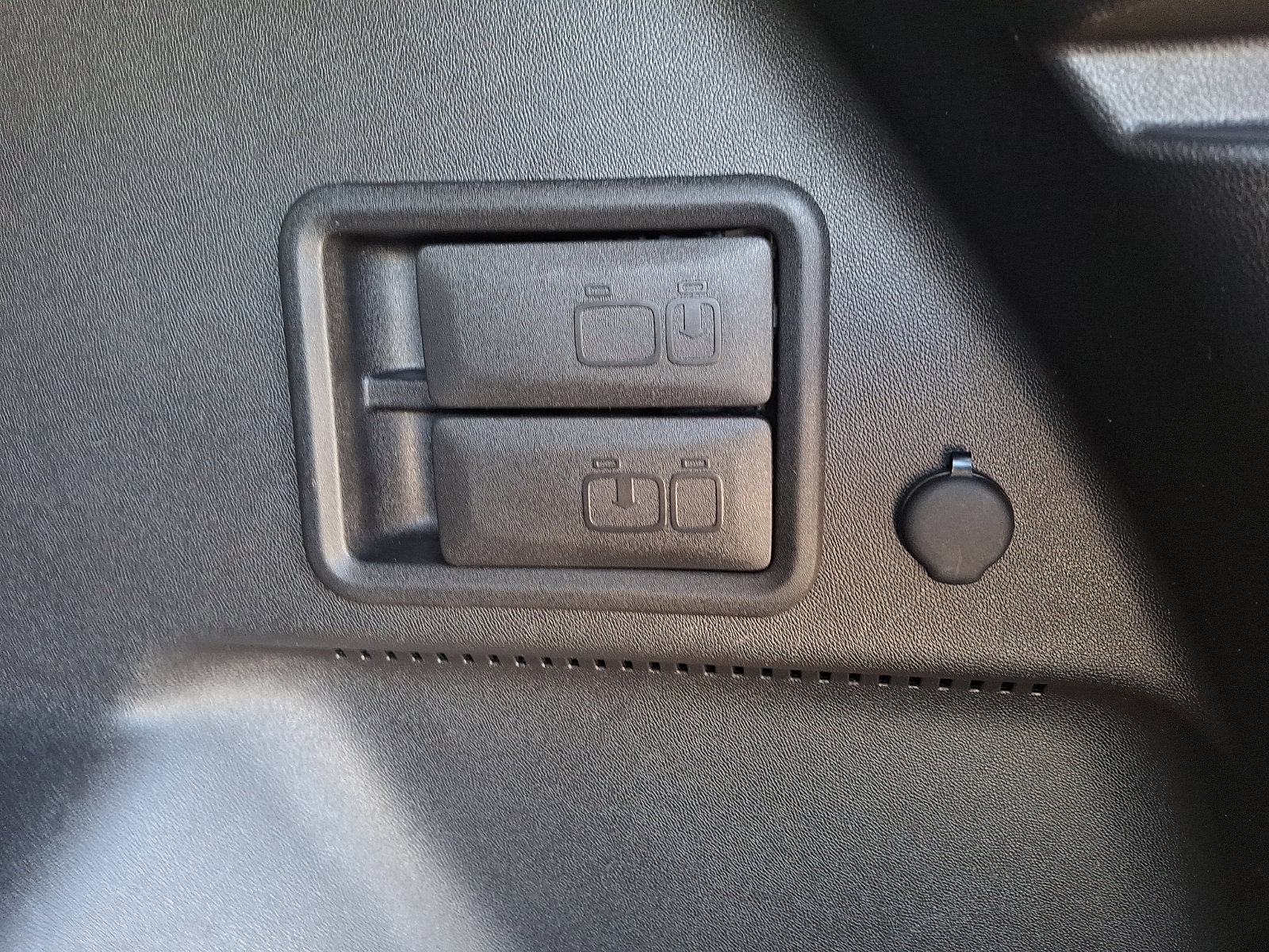 Used 2019 Chevrolet Equinox LT image 30