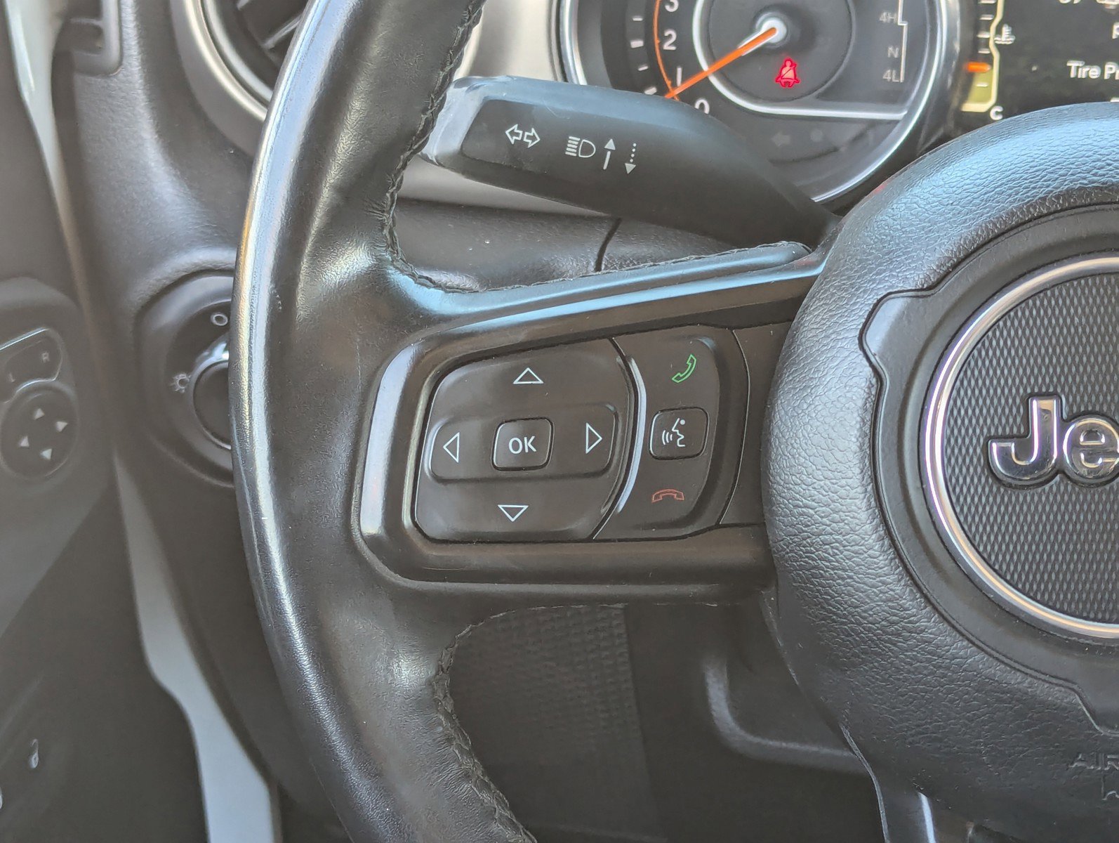 Used 2020 Jeep Wrangler Unlimited Sport image 25