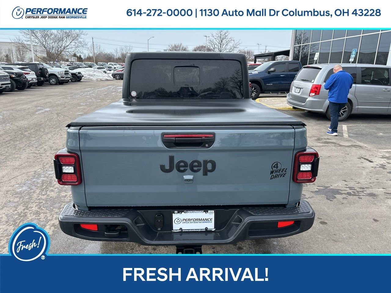 Used 2024 Jeep Gladiator Sport image 5