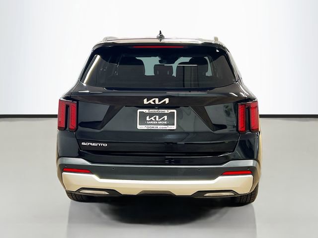 Certified 2024 Kia Sorento S image 6