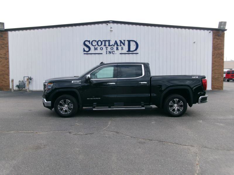 Used 2026 GMC Sierra 1500 SLT AWD/4WD image 1