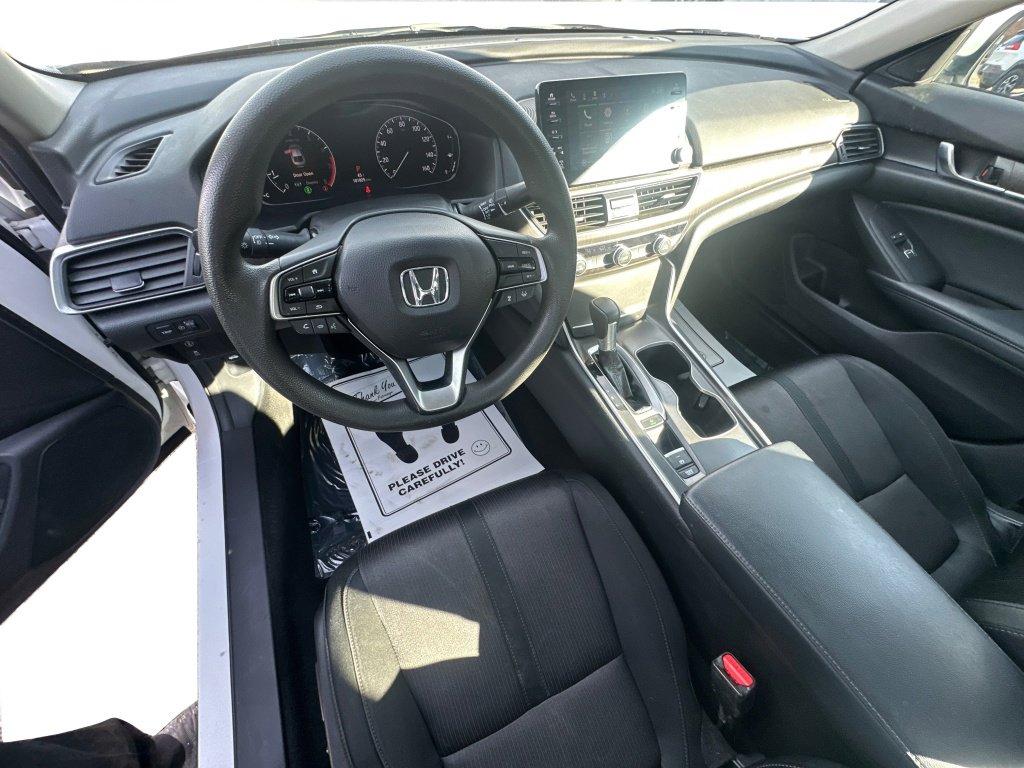 Used 2018 Honda Accord EX image 32