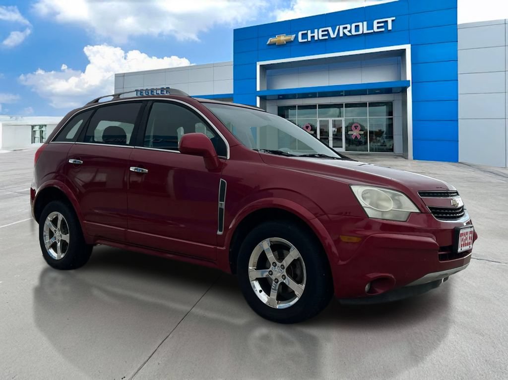 Used 2014 Chevrolet Captiva Sport LT FWD image 3