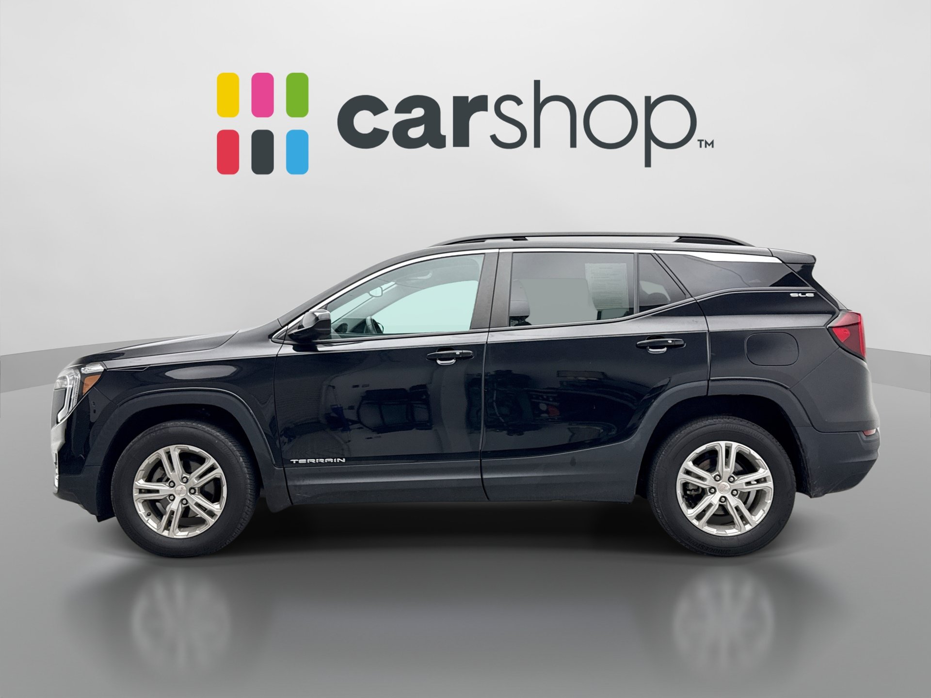 Used 2023 GMC Terrain SLE w/ Driver Convenience Package AWD/4WD image 2