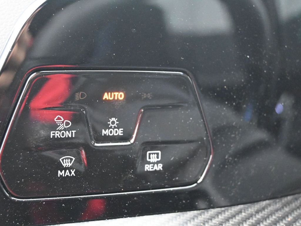 Used 2025 Volkswagen Golf R Black Edition image 26