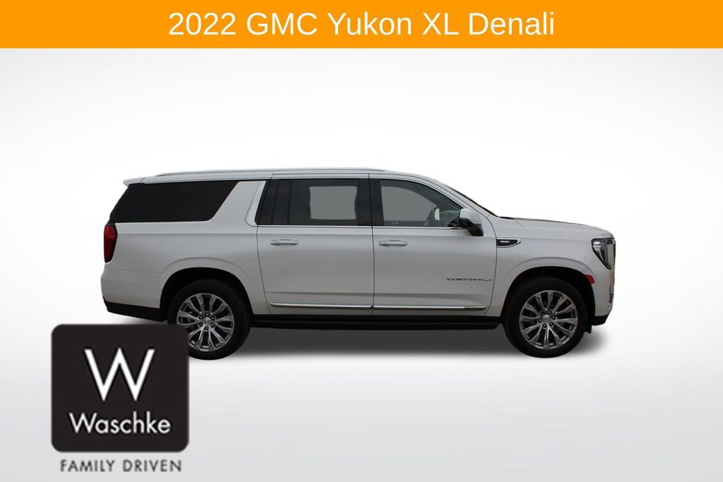 Used 2022 GMC Yukon XL Denali w/ Denali Premium Package AWD/4WD image 9