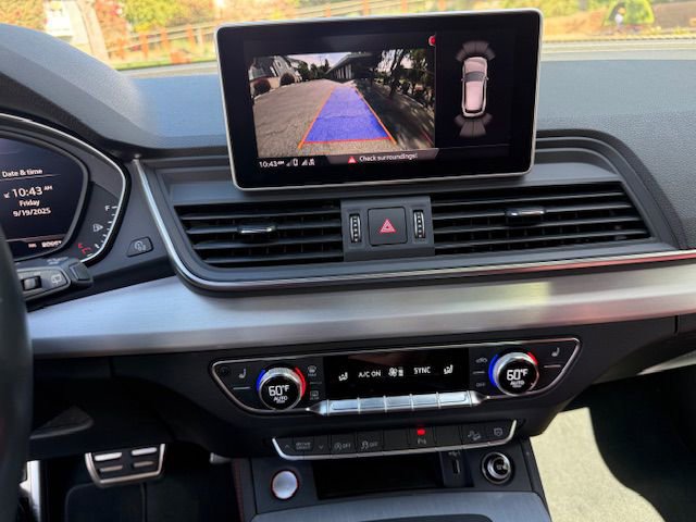 Used 2018 Audi SQ5 Premium Plus w/ Navigation Package image 27