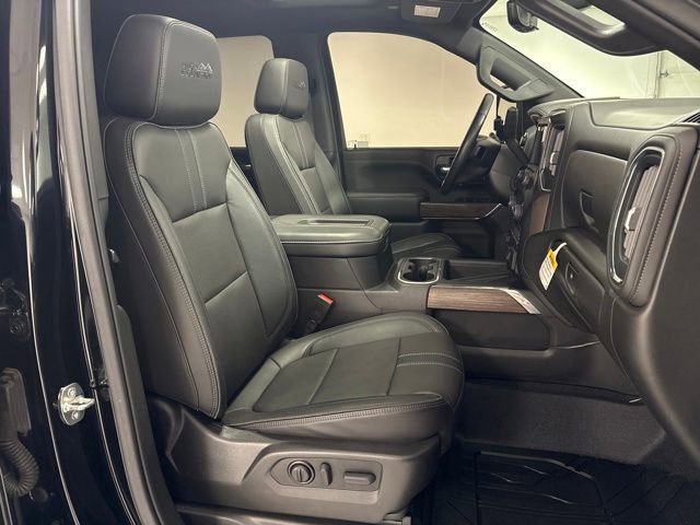 Used 2022 Chevrolet Silverado 3500 High Country w/ Snow Plow Prep/Camper Package image 22