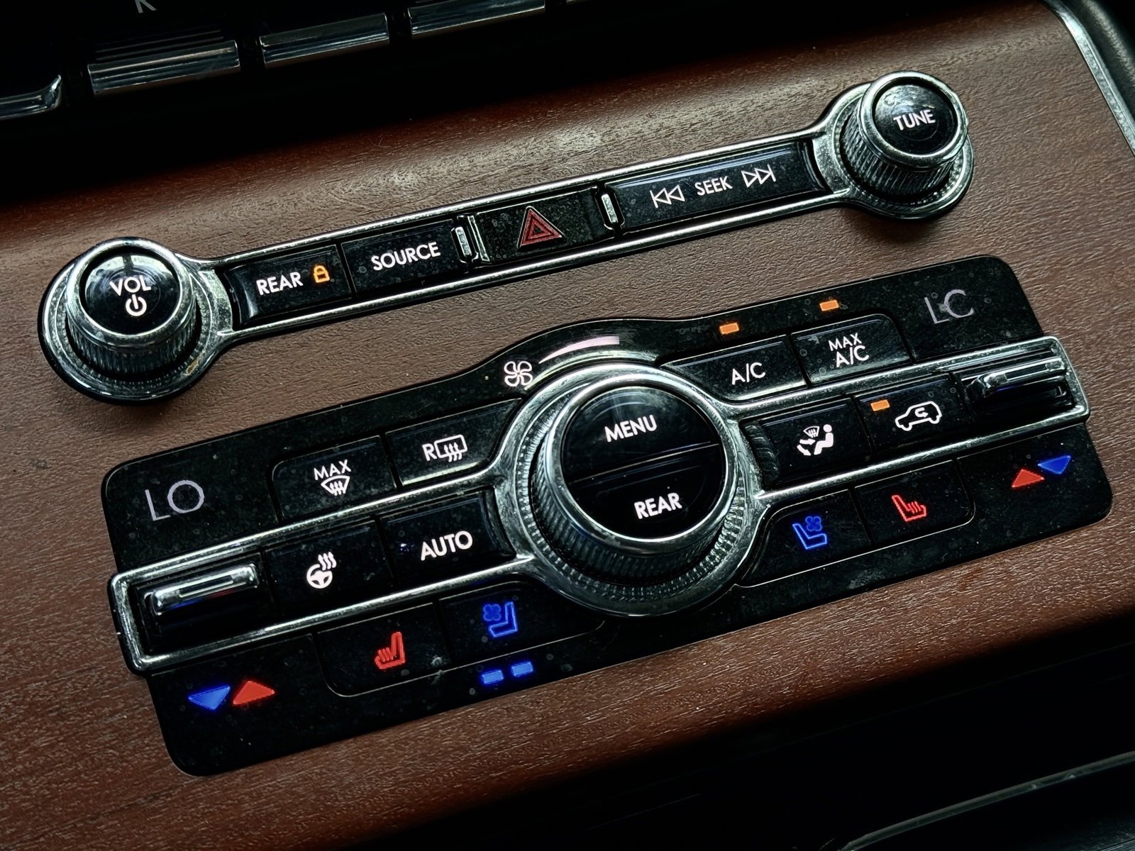 Used 2020 Lincoln Aviator Reserve w/ Elements Package Plus image 31