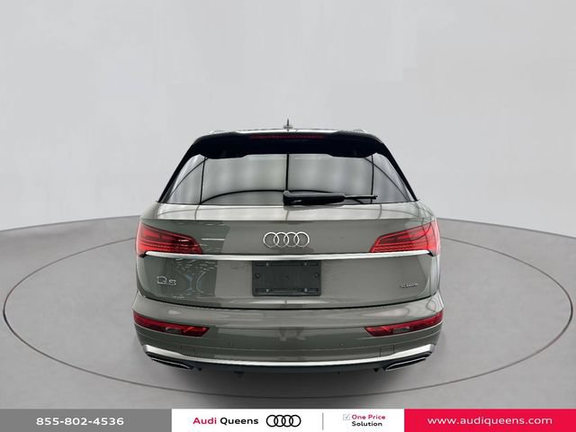 Certified 2023 Audi Q5 2.0T Premium w/ Convenience Package AWD/4WD image 3