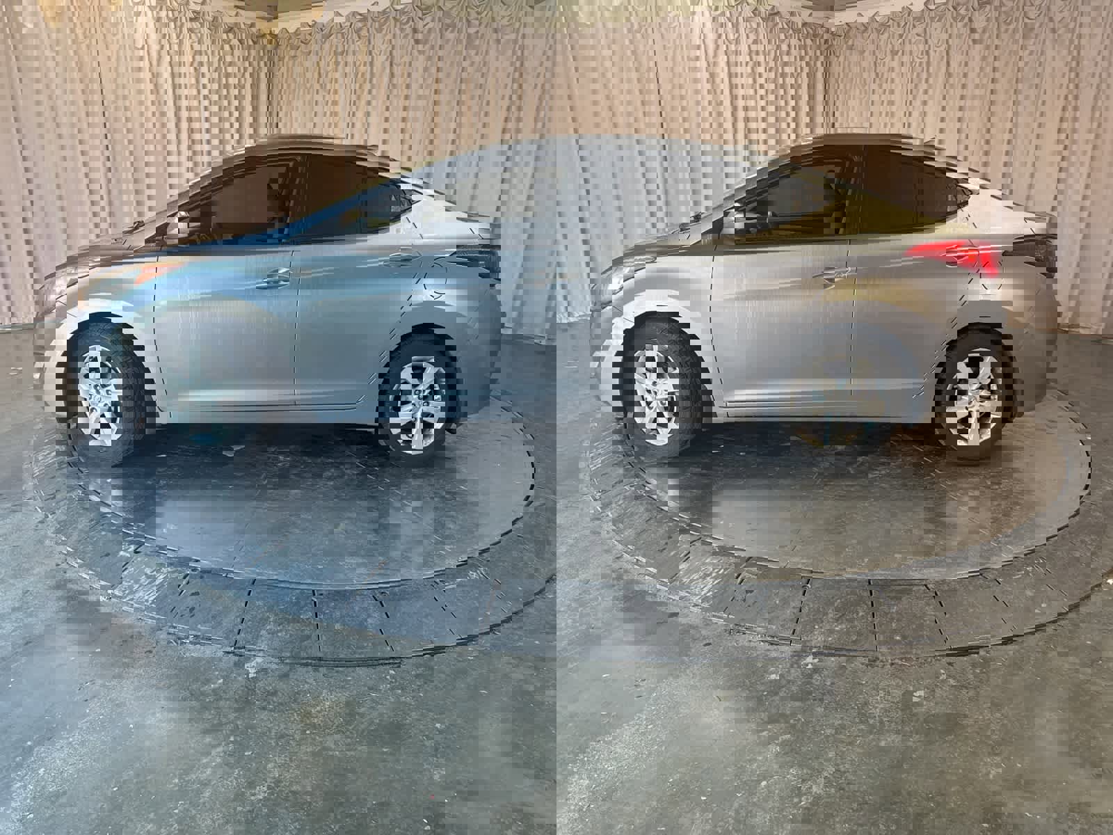 Used 2013 Hyundai Elantra GLS w/ Preferred Pkg image 8