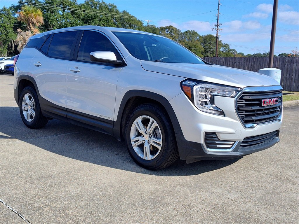 Used 2022 GMC Terrain SLE image 14