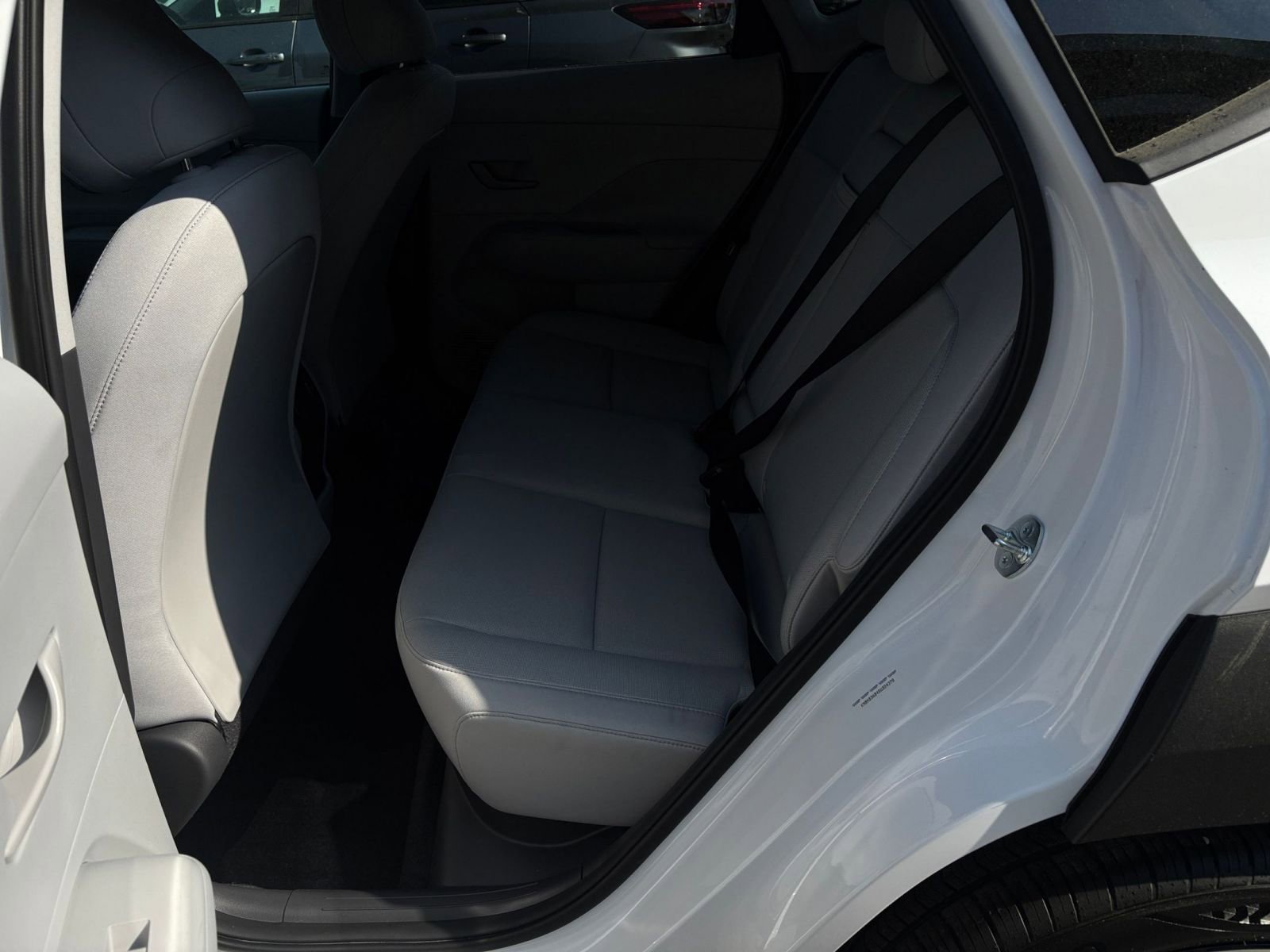 Used 2025 Hyundai Kona SEL image 32