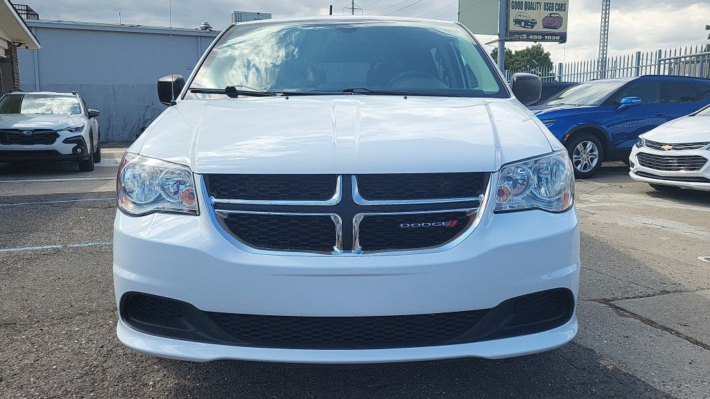 Used 2019 Dodge Grand Caravan SE FWD image 4