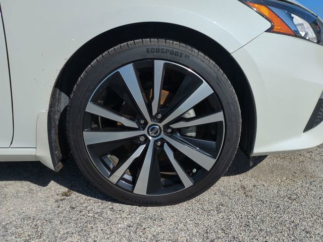Used 2021 Nissan Altima 2.5 SR w/ SR Premium Package image 10
