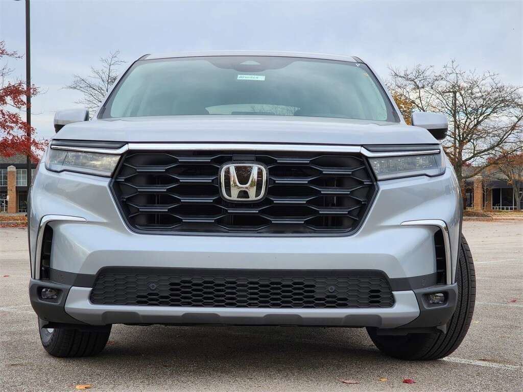 Certified 2024 Honda Pilot EX-L image 10