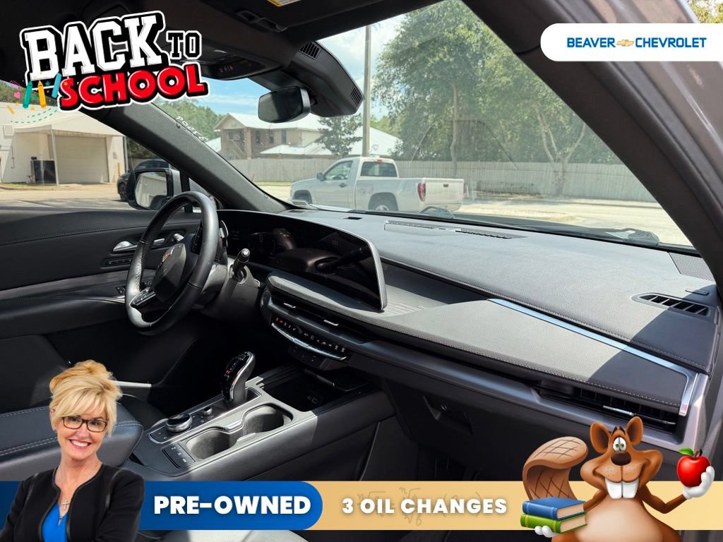 Used 2025 Cadillac XT4 Premium Luxury FWD image 16