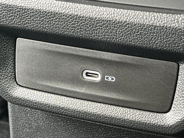 New 2025 Volkswagen Taos SE image 34
