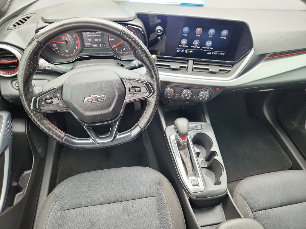 Used 2024 Chevrolet Trax RS FWD image 11