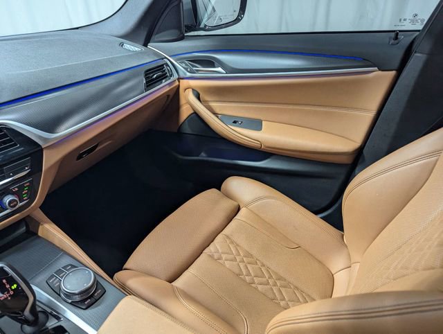 Used 2023 BMW 530i w/ M Sport Package RWD image 8