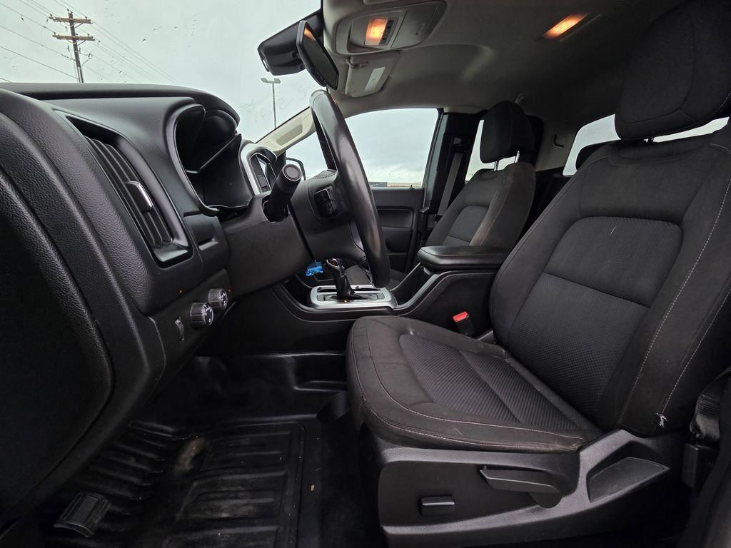Used 2022 Chevrolet Colorado LT w/ Fleet Safety Package image 22