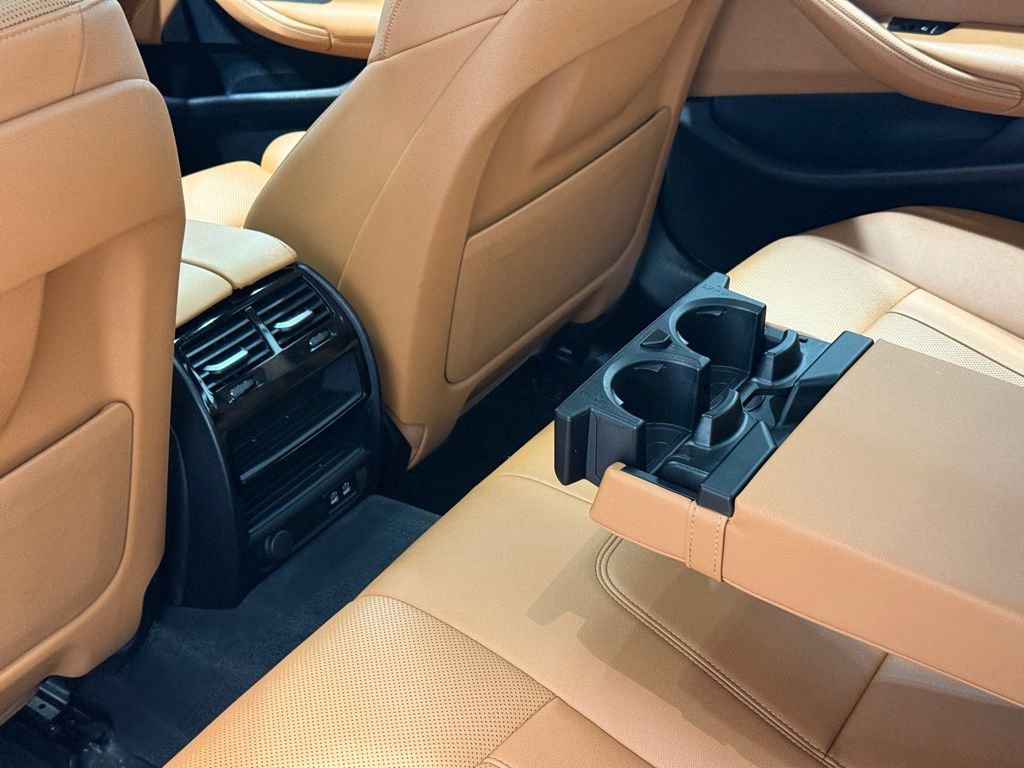 Certified 2022 BMW 540i xDrive w/ Convenience Package image 26