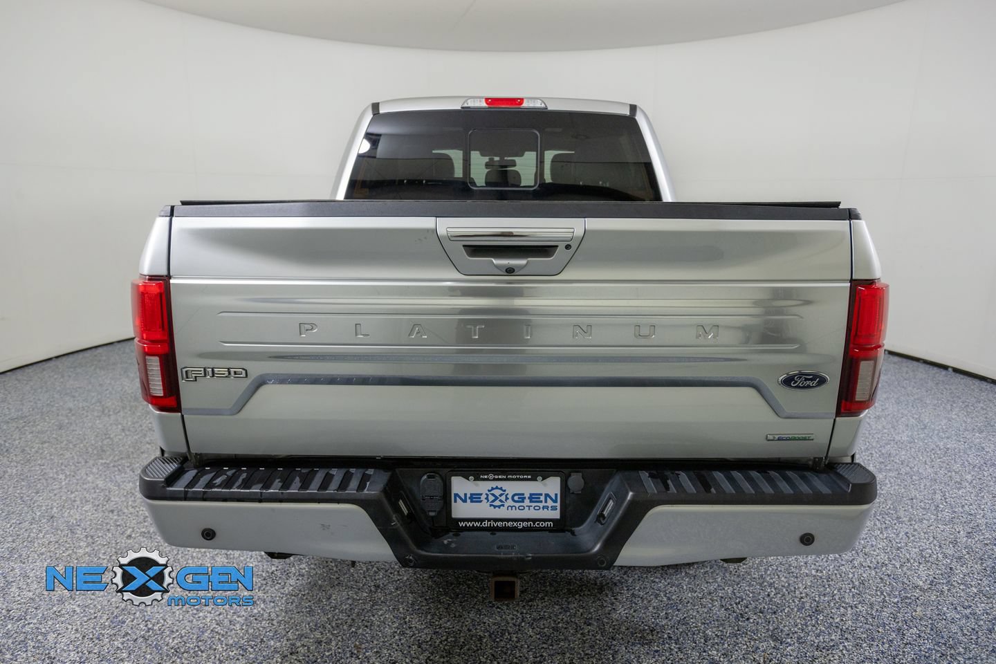 Used 2019 Ford F150 Platinum w/ Equipment Group 701A Luxury AWD/4WD image 6