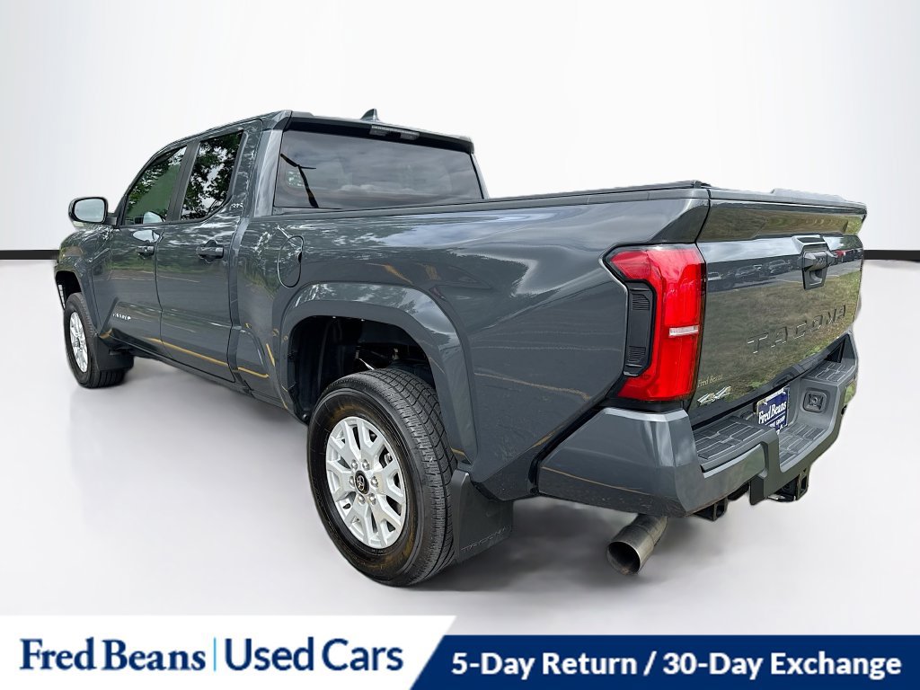 Used 2024 Toyota Tacoma SR5 AWD/4WD image 6