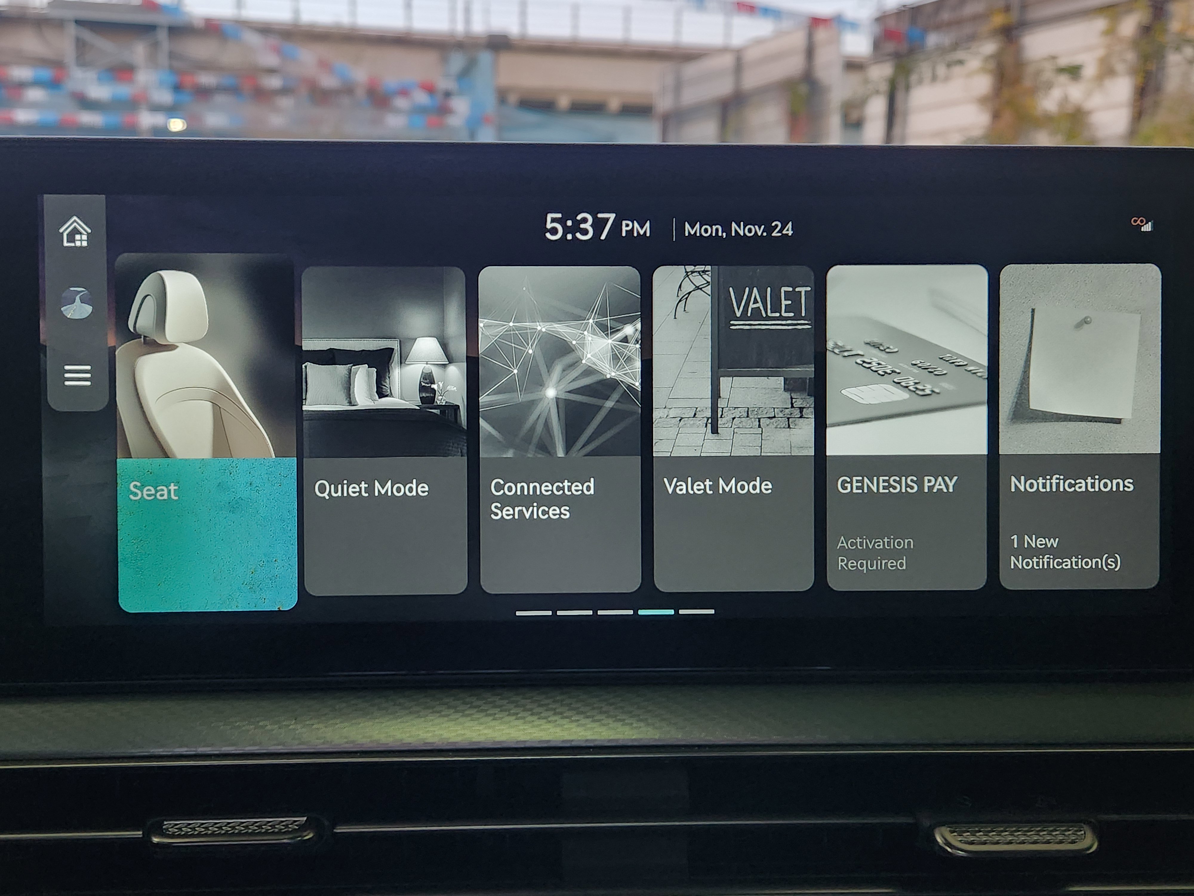 Used 2025 Genesis GV60 RWD image 24