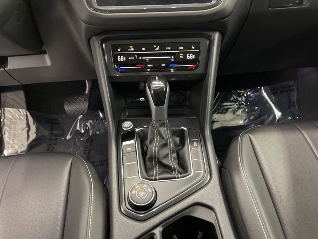 Used 2023 Volkswagen Tiguan SE w/ Panoramic Sunroof Package AWD/4WD image 22