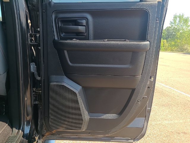 Used 2018 RAM 1500 ST w/ SXT Appearance Group AWD/4WD image 27