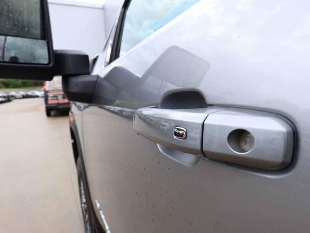 New 2026 GMC Sierra 3500 SLE w/ Preferred Package AWD/4WD image 11