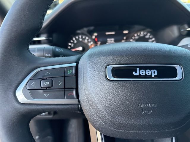 Certified 2023 Jeep Compass Limited image 35