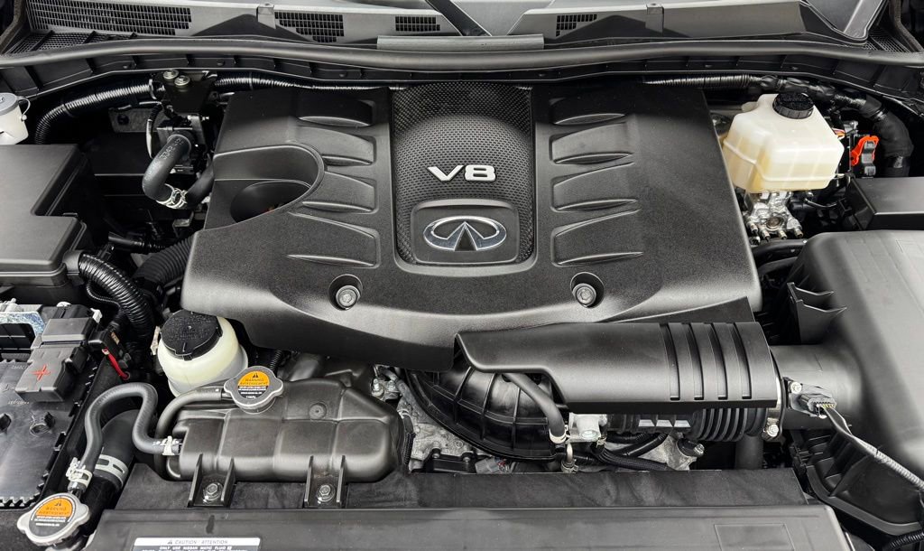 Used 2024 INFINITI QX80 Sensory image 9