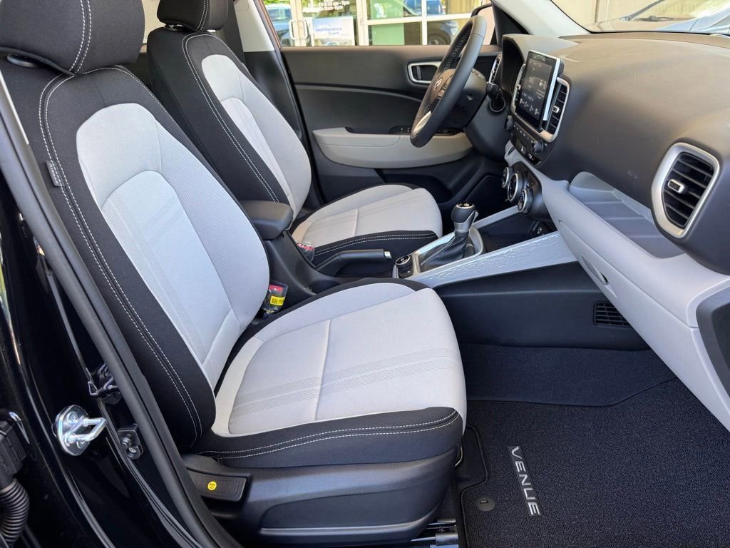 New 2026 Hyundai Venue SEL image 17