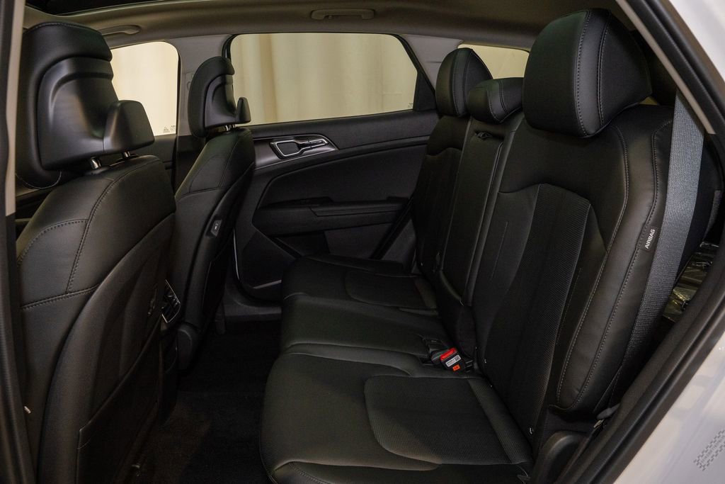 New 2026 Kia Sportage EX w/ EX Panorama Roof Package image 9