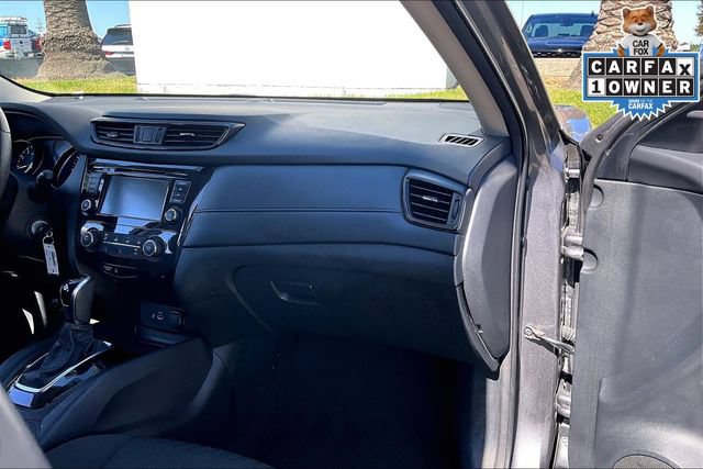 Used 2020 Nissan Rogue S w/ Special Edition Package FWD image 13