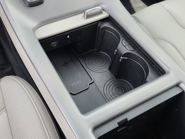 Used 2023 Hyundai Palisade Calligraphy image 27