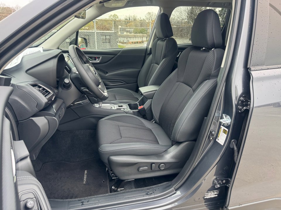 Used 2024 Subaru Forester Premium image 34