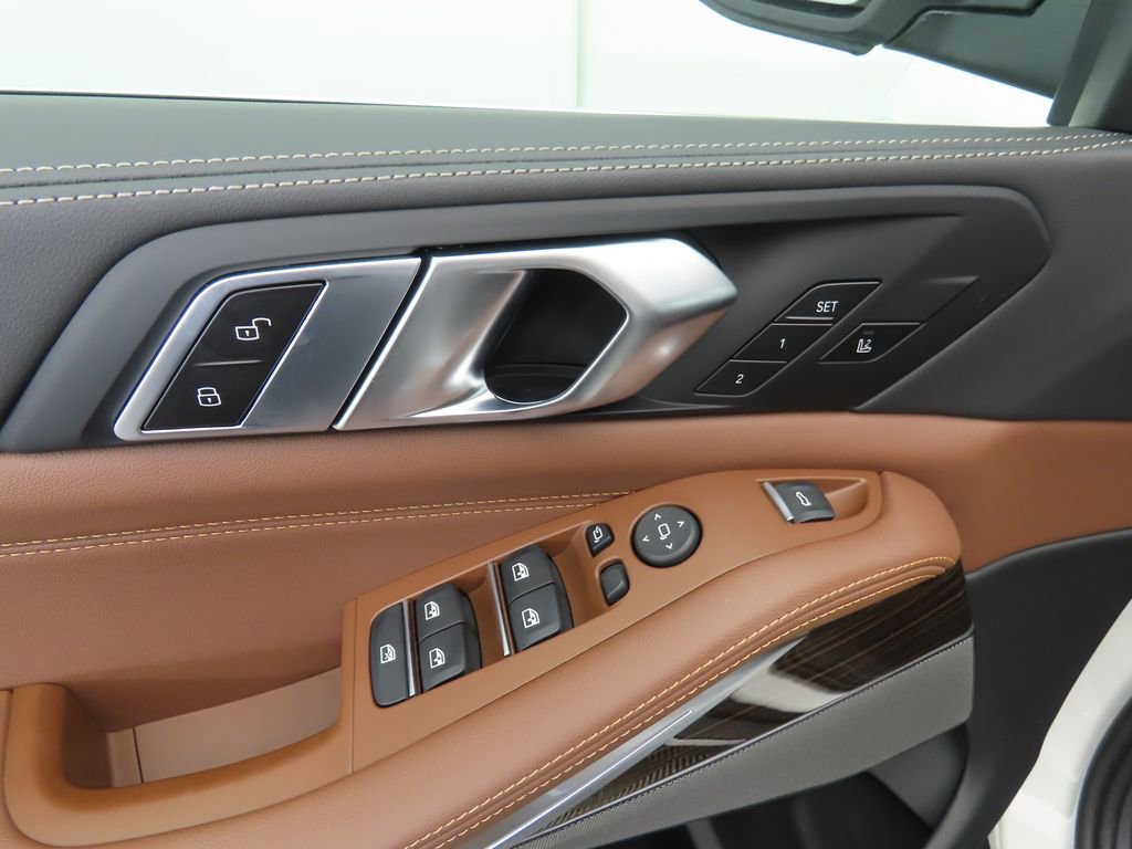 New 2026 BMW X5 xDrive40i w/ Climate Comfort Package image 23