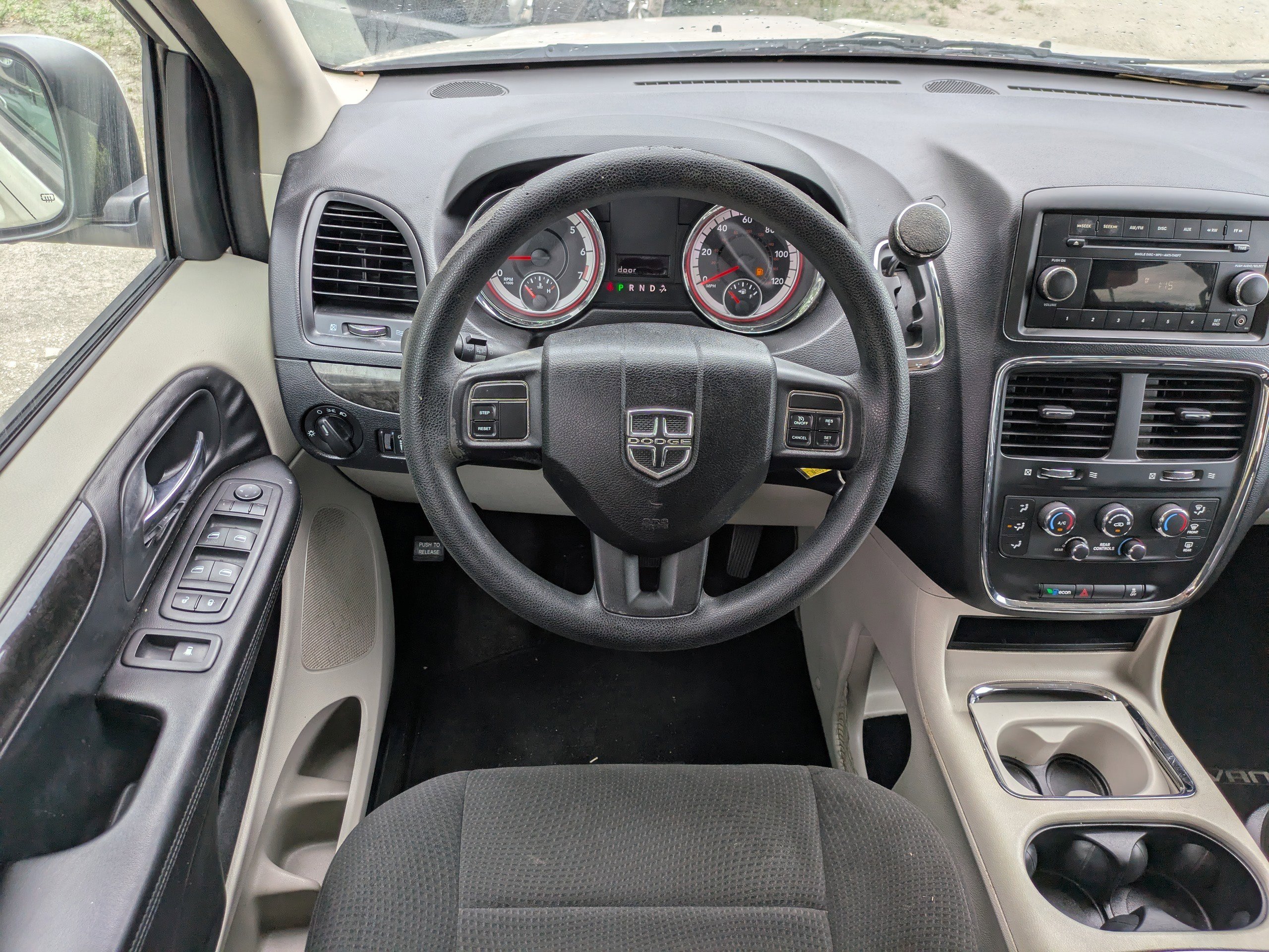 Used 2012 Dodge Grand Caravan SXT FWD image 14