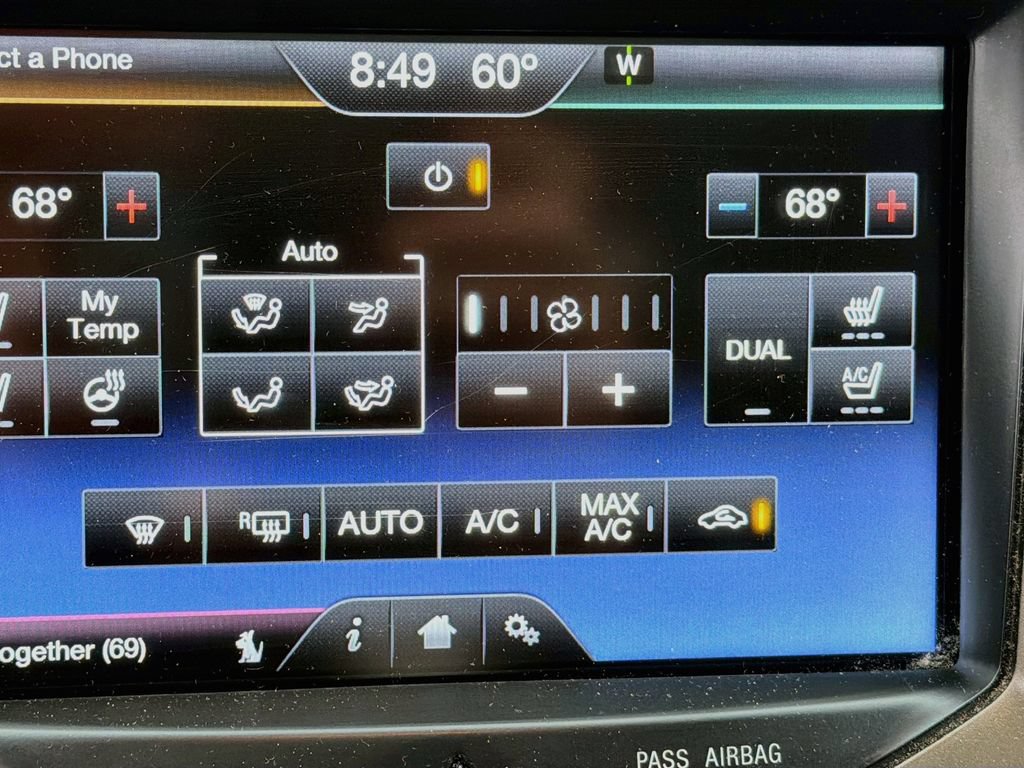 Used 2015 Lincoln MKX AWD w/ Equipment Group 102A image 22