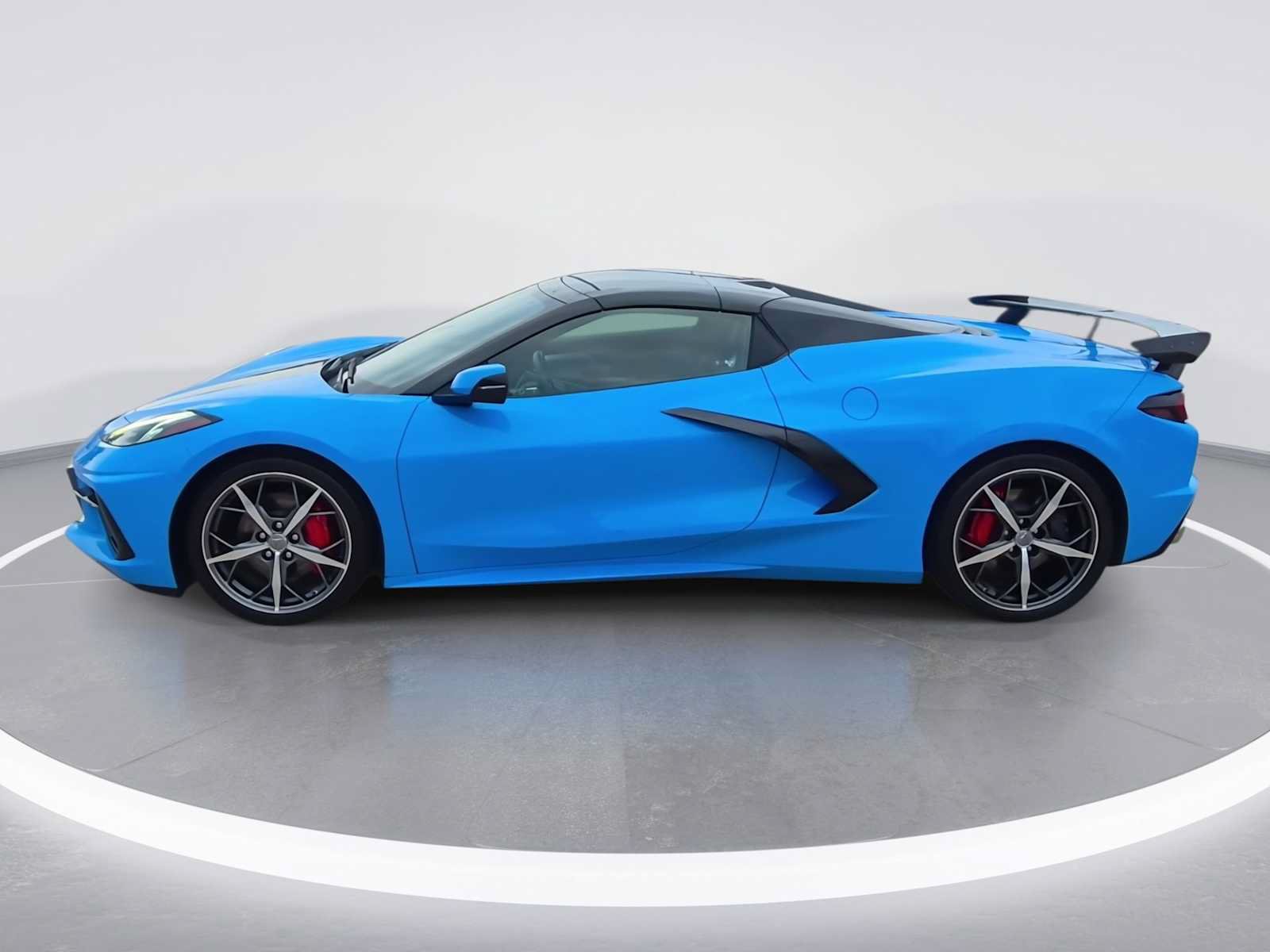 Used 2020 Chevrolet Corvette Stingray Premium Conv w/ 3LT Preferred Equipment Group RWD image 5