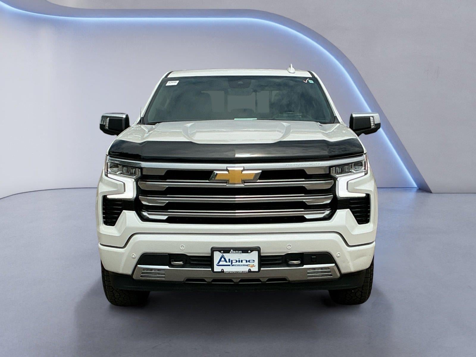Certified 2025 Chevrolet Silverado 1500 High Country w/ Technology Package AWD/4WD image 8