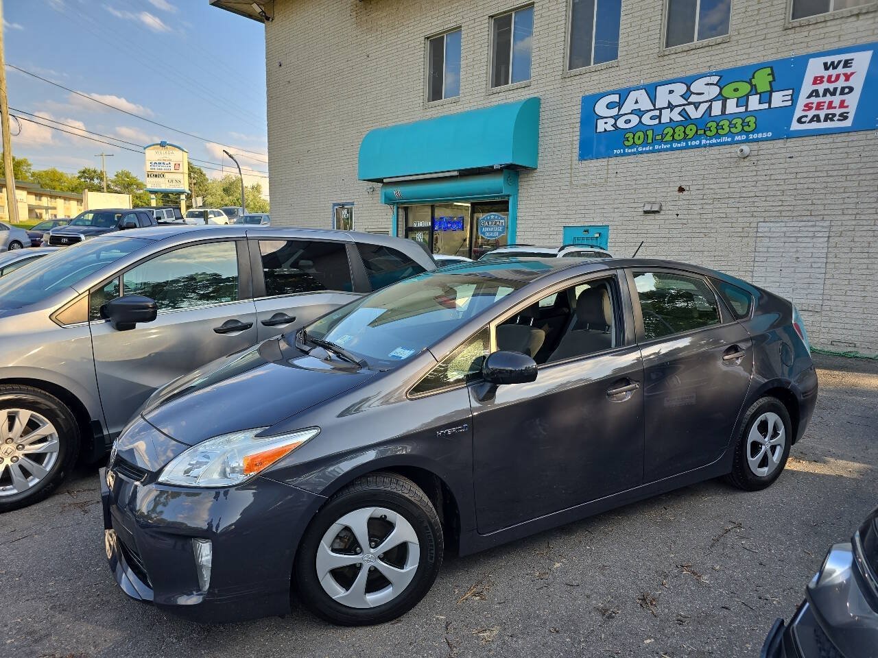 Used 2015 Toyota Prius Two FWD image 4