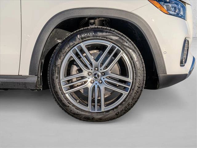 Used 2025 Mercedes-Benz GLS 450 4MATIC image 13
