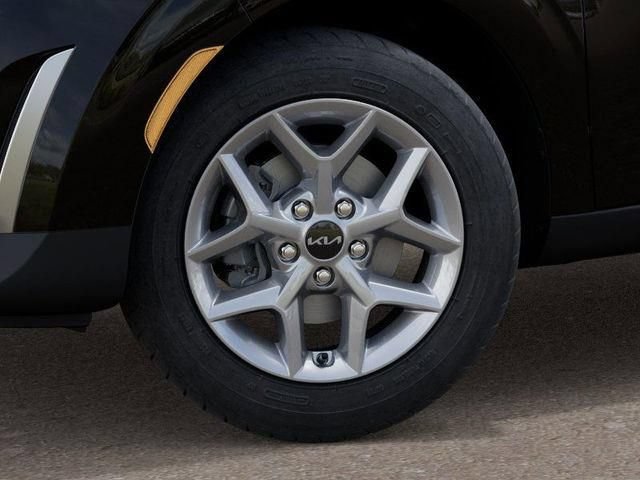 New 2025 Kia Soul LX w/ LX Technology Package FWD image 11