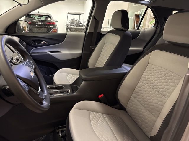 Used 2021 Chevrolet Equinox LS w/ LPO, Floor Liner Package image 7
