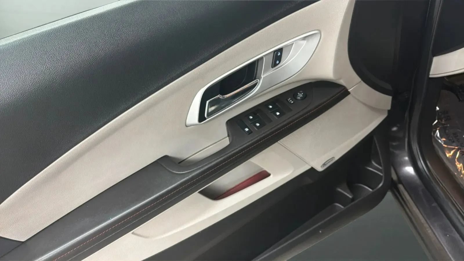Used 2015 Chevrolet Equinox LTZ AWD/4WD image 17