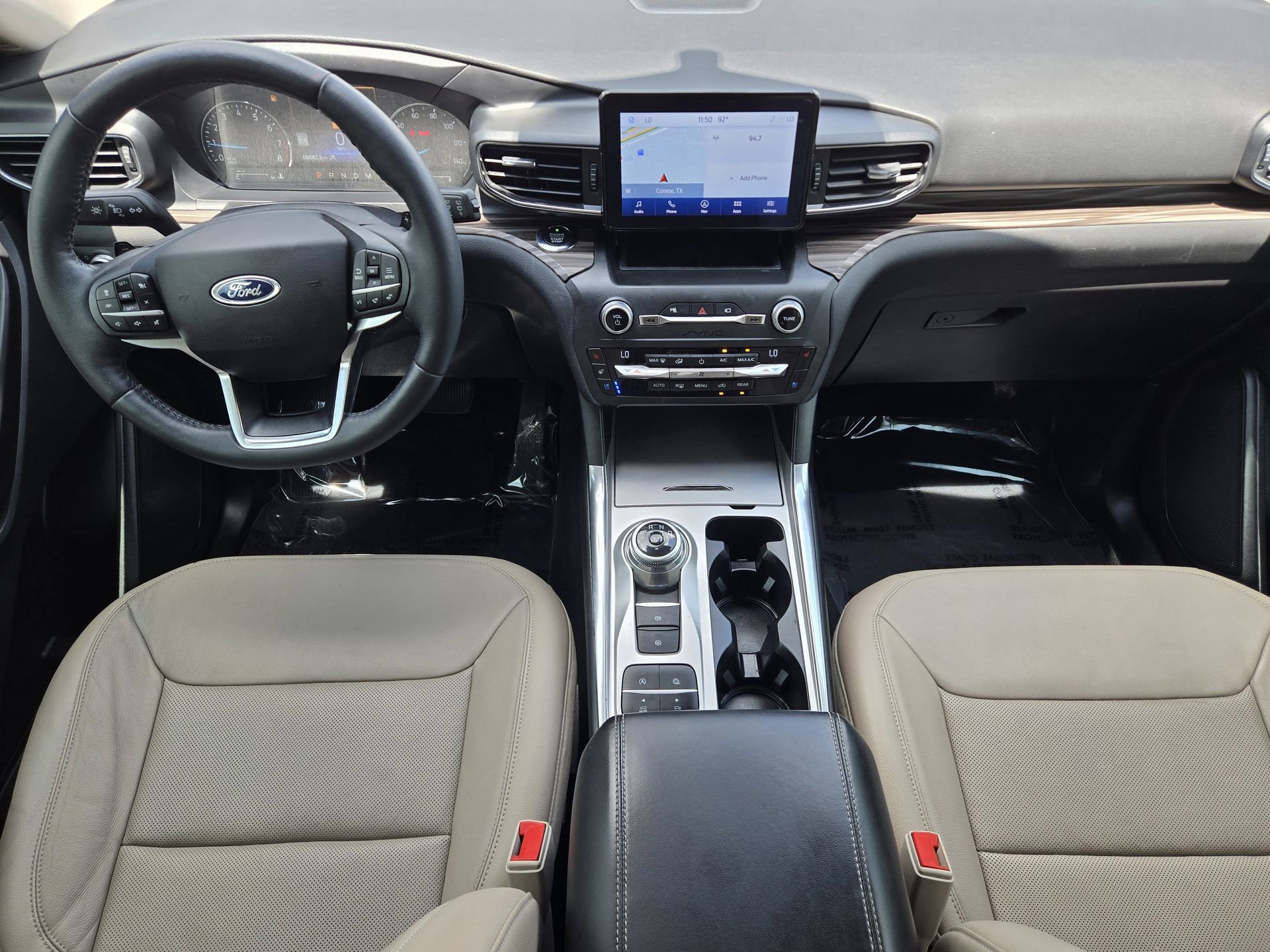 Used 2020 Ford Explorer Limited RWD image 2